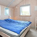 4 Star Holiday Home In Henne Henne Strand