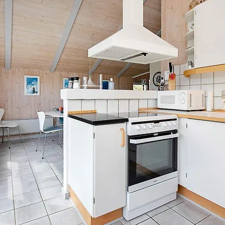 4 Star Holiday Home In Henne Henne Strand