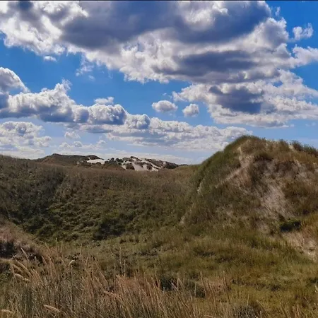 8 Person In Henne בית נופש