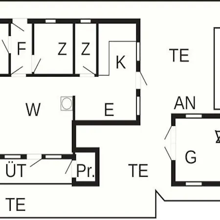 8 Person In Henne * האנה סטרנד