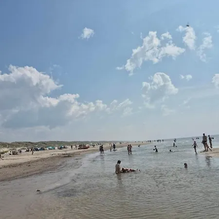 4 Star In Henne Henne Strand